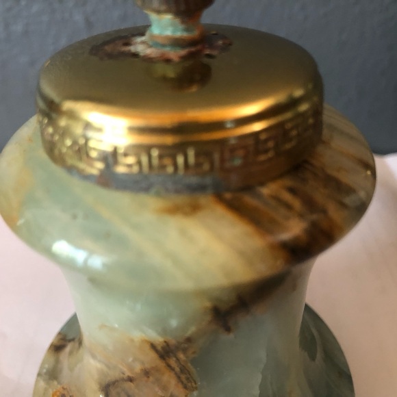 Italian onyx blue green vintage collectible with brass tops salt and pepper set - Picture 4 of 11